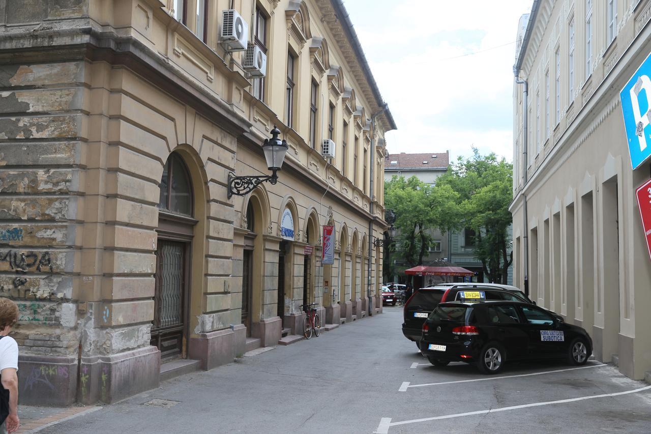Apartman Centar 2 Subotica Exterior foto